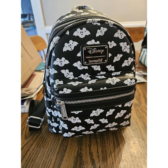 🆕Loungefly Disney Disney Totally Batty Mickey Mouse Bat AOP Mini Backpack Purse - Picture 2 of 9